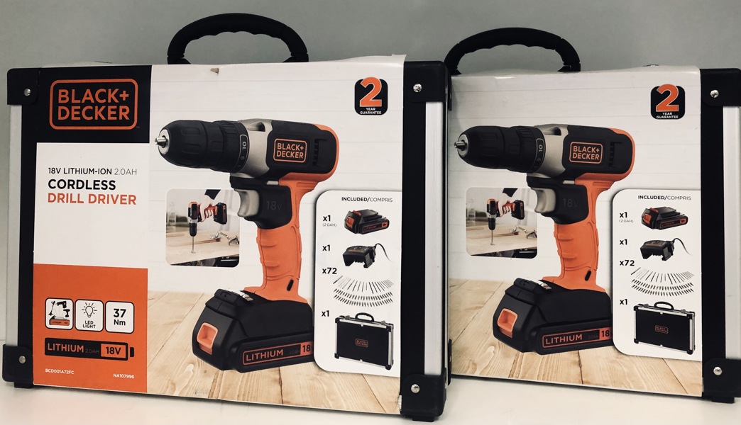 2 stk. Black & Decker akku: 18v Lithium-Ion 2.0Ah boreskruemaskine i kuffert (P 295/24)