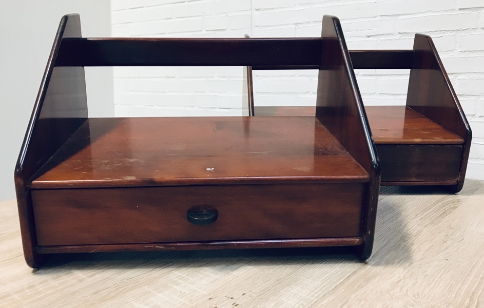 2 Hans J. Wegner (1914-2007) sengeborde/skuffemoduler (væghængt), fremstillet hos FDB