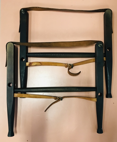 Kaare Klint 'Safaristol' fremstillet ved Rud. Rasmussen