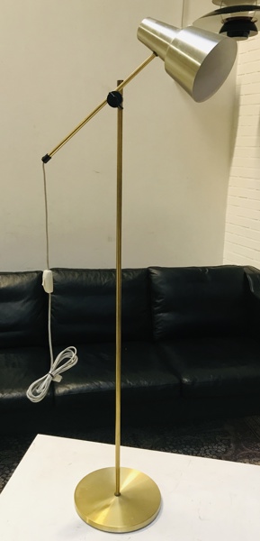 Vintage E.S Horn standerlampe af messing m. justerbar vippearm