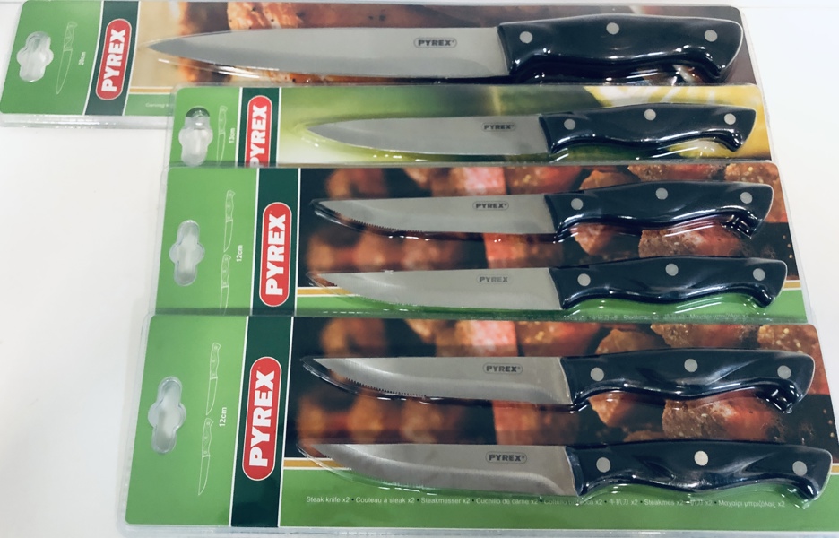 Pyrex knive (6 enheder): trancherkniv (20cm), universalkniv samt 4 steakknive (12cm)