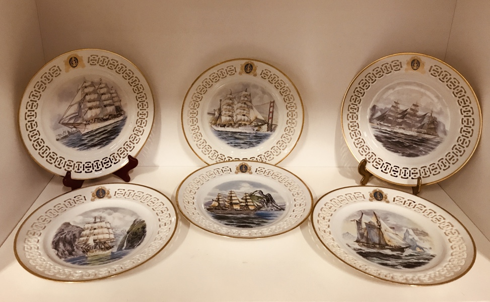 6 Bing & Grøndahl platter med Tall Ship af kunstneren James Mitchell, Limited Edition komplet samling