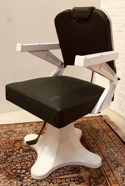 Fransk Art Deco barberstol (ca. 1940'erne), fremstillet ved AFOC (*1)