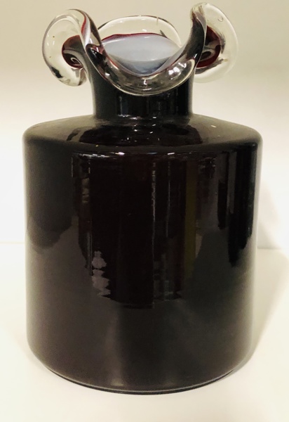 Murano mid-century håndpustet italiensk glasvase udført rødbrun- og klart glas