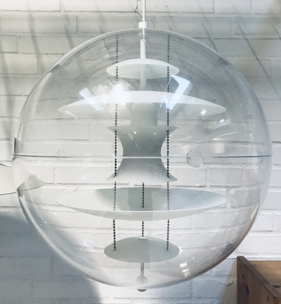Verner Panton VP Globe Glas, fremstillet ved Verpan (hvid/opalglas)