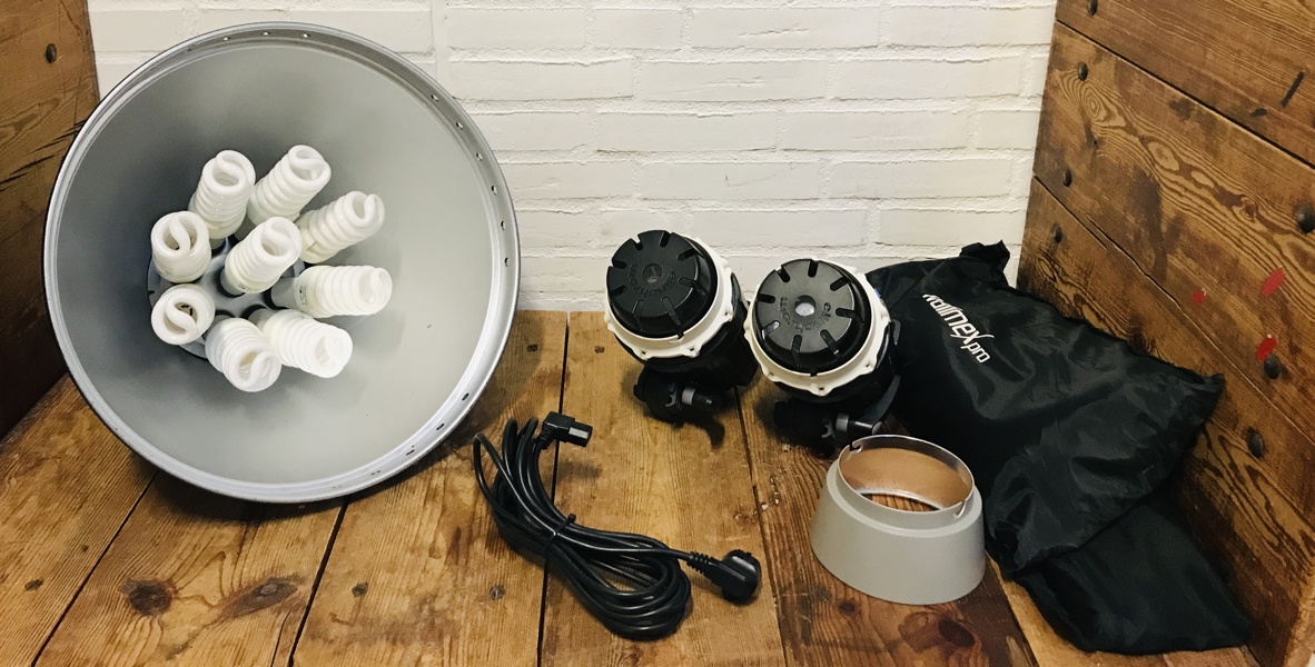 Samling af foto belysning - herunder 2 Elinchrom D-Lite RX 4 studieflash samt Walimex pro Daylight 1260 softspot projektør 