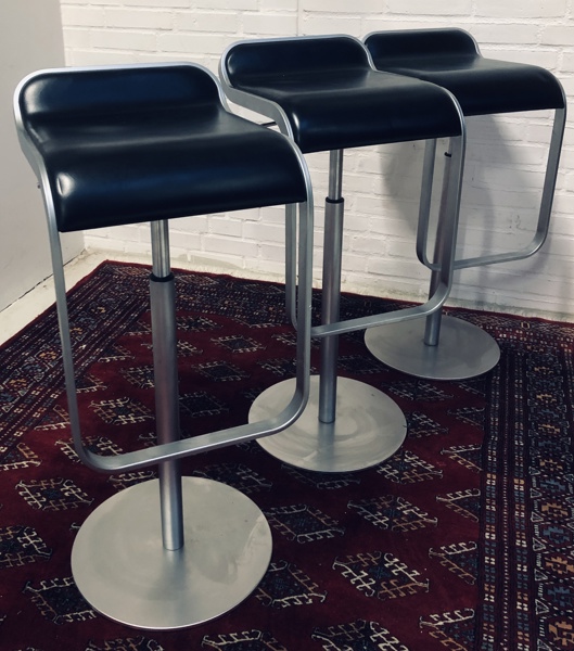 LEM bartol formgivet af Shin & Tomoko Azumi, fremstillet ved LaPalma (*2)