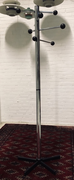 Spaceage/Atomic stumtjener