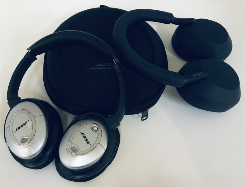 +M: Sony WH-1000XM5 Over-Ear trådløse hovedtelefoner (ANC) samt Bose QuietComfort 15 Acoustic Noise Cancelling (ANC) Over-Ear  hovedtelefoner (B 548, 558/25)