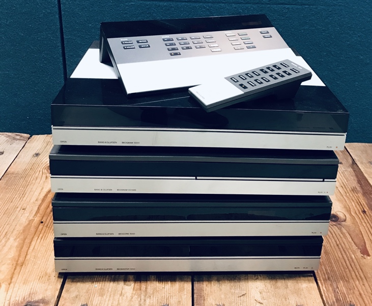 Bang & Olufsen: Beogram 5500 pladespiller, Beogram CD 5500, Beocord 5000, Beomaster 5000, Master Control Panel 5000 samt Terminal 5000