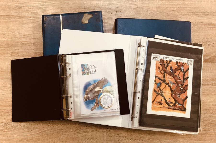 Frimærker: 3 mapper samt møntbreve m. fugletema