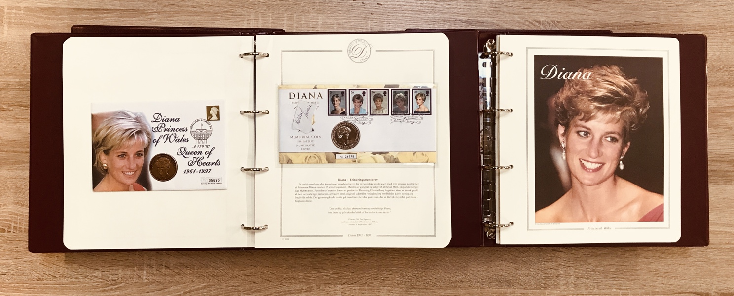 Frimærker: 2 mapper samt 2 møntbreve m. Prinsesse Diana