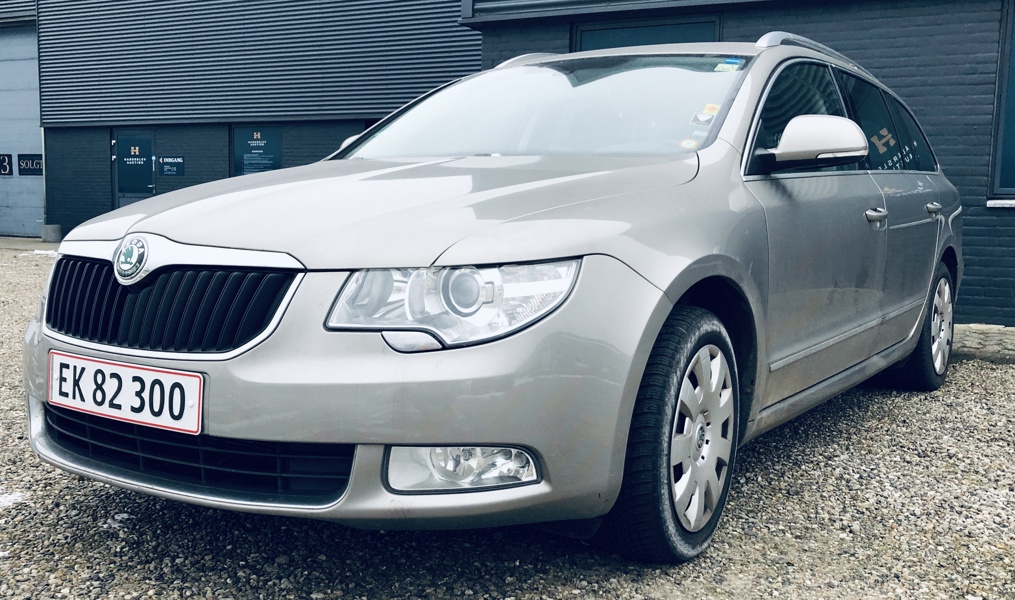 Skoda Superb Combi 1,8 Tsi Aut. (2010) - Stel.: TMBJB73T7A9042031