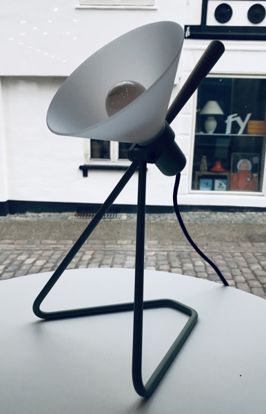 +M: Le Klint 356 | Spot bord-/væglampe, formgivet af Pascal Hien