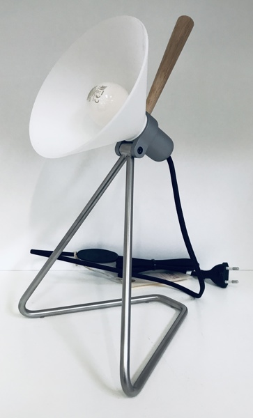 +M: Le Klint 356 | Spot bord-/væglampe, formgivet af Pascal Hien