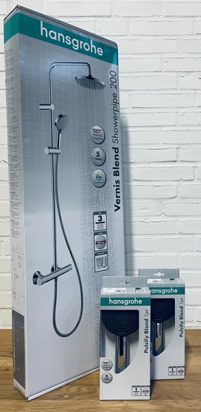 Hansgrohe Vernis Blend 200 brusesæt m. thermostat samt 2 Hansgrohe Pulsify Blend 1jet håndbrusere (P 387, 402/24)