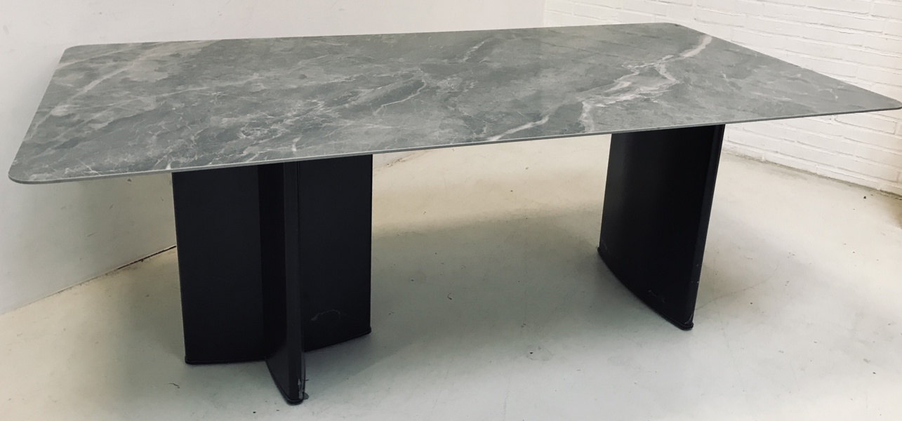 +M: Arctic spisebord m. keramisk bordplade (marmor), fremstillet hos Lexpo Living