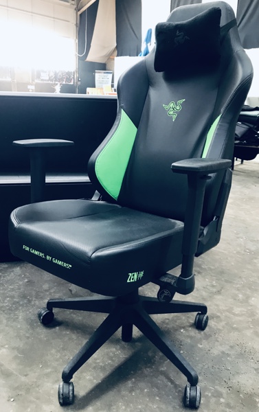 +M: Razer Tarok Ultimate gamingstol