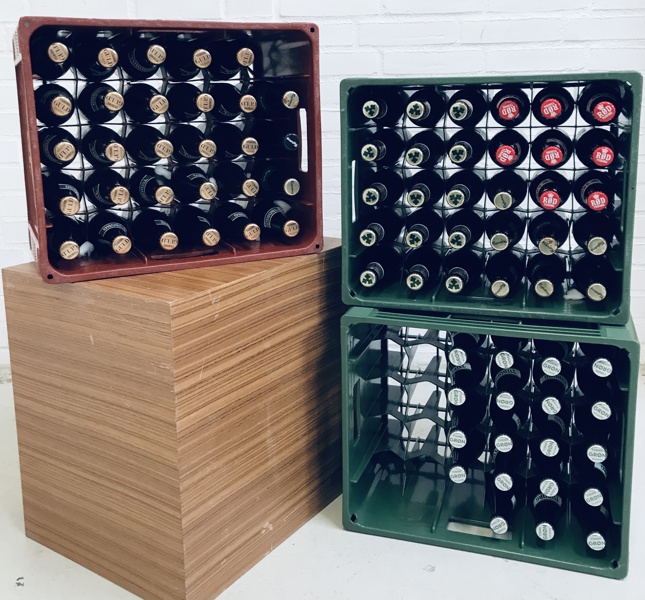 +M: 3 Kasser Carlsberg/Tuborg/Fuglsang - bestående af 15 Carlsberg Elefant (33cl), 26 Tuborg Guld (33cl), 8 Rød Tuborg (33cl), 19 Grøn Turborg (33cl) samt 10 Fuglsang/Fuglsang Blackbird (33cl)