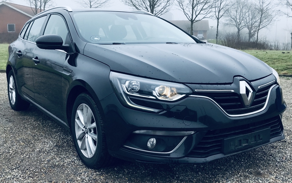 +M: Renault Megane 1.5 dCi ESM 110 Sport Tourer (2017) - Stel.: VF1RFB00258787168