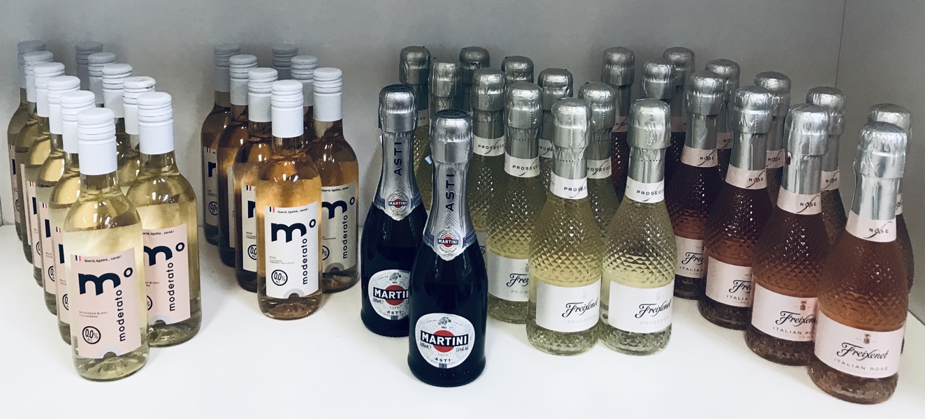+M: Samling af mousserende vin (41 enheder, 20 og 25cl) - herunder Moderato Charvignon blanc, Moderato Rosé, Martini Asti, Freixenet Prosecco samt Freixenet Italian Rosé