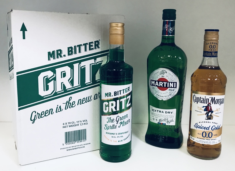 +M: Samling af hedvin/spiritus (9 flasker) - herunder Mr. Bitter Gritz, Captain Morgan Spiced Gold 0.0 samt Martini L´aperitivo extra dry
