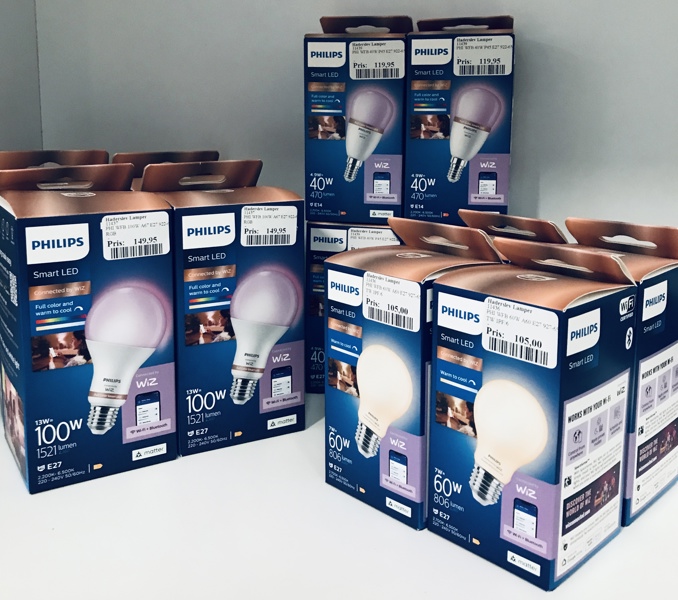 +M: 12 Philips Wiz Smart LED WIFI/Bluetooth pærer: 4 stk. WFB 100w A67, 4 stk. WFB 60w A60 samt 4 stk. WFB 40w P45