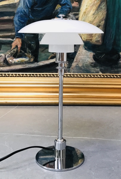 +M: Poul Henningsen (1894-1967) PH 2/1 bordlampe, fremstillet ved Louis Poulsen (Å 2026-0758)