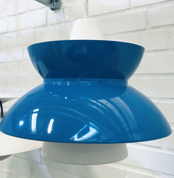 Henning Klok søværnspendel (Doo Wop), fremstillet ved Nordisk Solar/Louis Poulsen