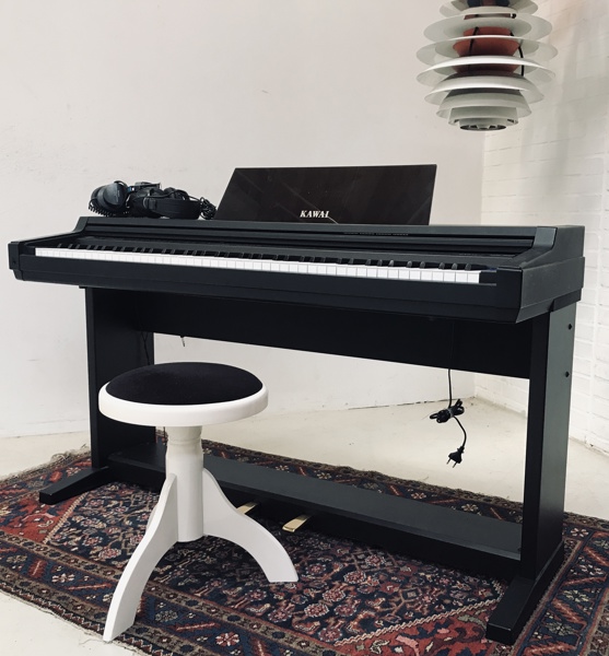 Kawai Digital Piano MR370 m. Sony Dynamic Stereo DR-S3 Around-Ear hovedtelefoner