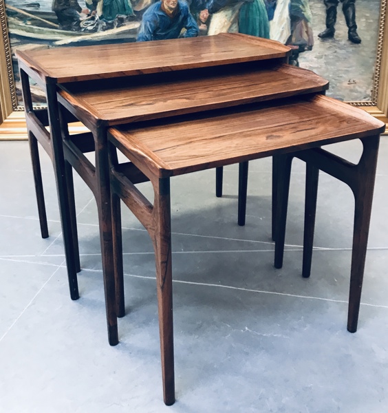 Erling Torvits indskudsborde (3 enheder) af palisander, fremstillet ved Heltborg Møbler