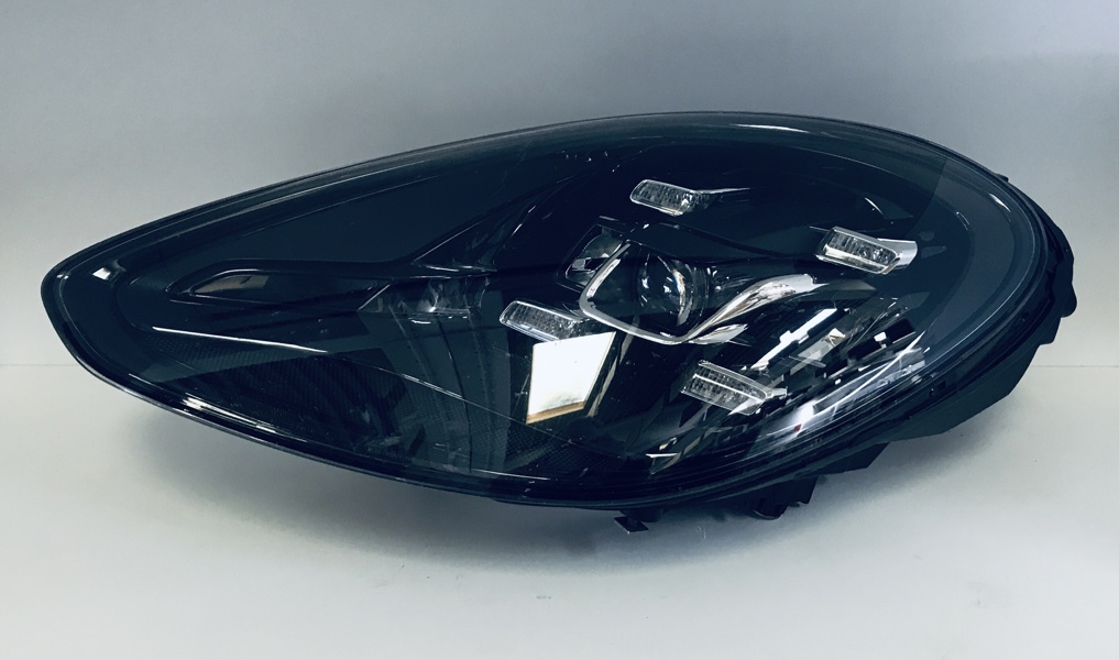 +M: Porsche Panamera (971) LED højre/venstre forlygtesæt (2 enheder) - (Å 2026-0769)