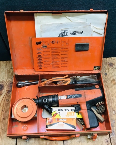 +M: Spit P110 krudtdrevet boltepistol, til fastgørelse i beton og stål