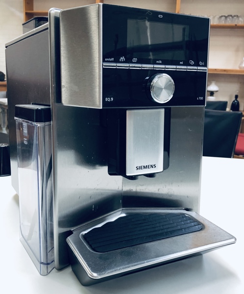 Siemens EQ.9 S700 automatisk espressomaskine