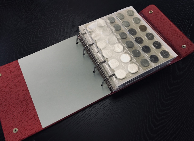 Mappe med samling af mønter - Italien, Malta, Belgien, Frankrig, Spanien, Østrig, Ungarn, Rumænien