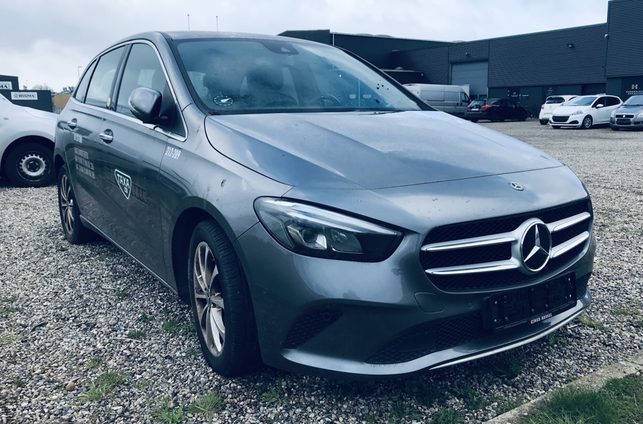+M: Mercedes-Benz B-Klasse 180 d 7G-DCT (2019) - Stel.: WDD2470031J003783