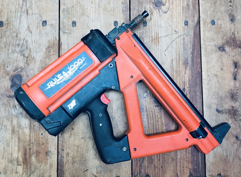 Spit Pulsa 1000 gas driven sømpistol