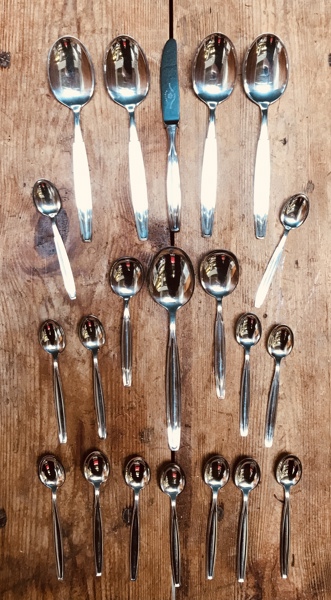Samling af dansk sølvbestik (plet) - model Pia fra Raadvaad Knivfabrikker (21 enheder)