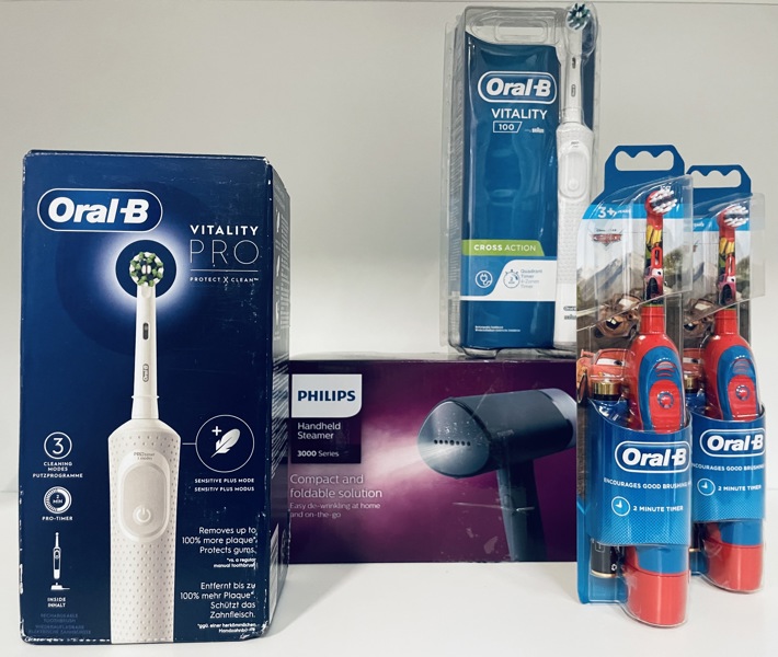 Philips 3000 Series håndholdt damper (STH3000/20), Oral-B Vitality Pro Protect X Clean el-tandbørste, Oral-B Vitality 100 el- tandbørste samt 2 Oral-B el-tandbørster (børn) - (P 260, 409/24)