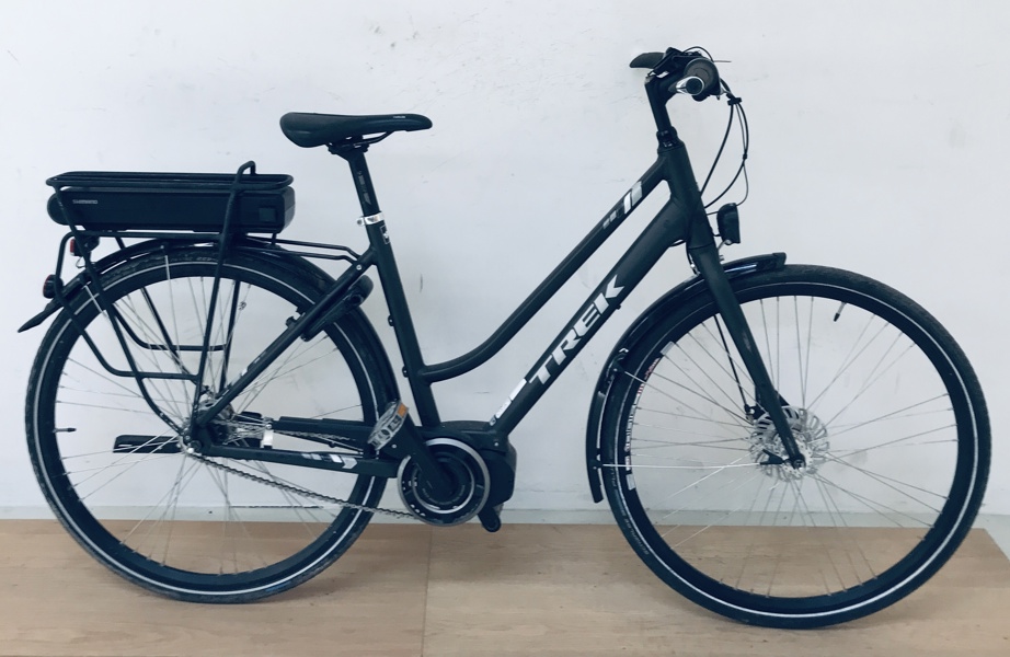 Trek ST720+ el-damecykel m. batteri samt Shimano Steps centermotor (WTU286DH5127L)