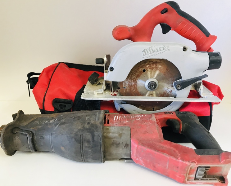 Milwaukee (akku): M 18 FSX Fuel bajonetsav, V 18 CS rundsav samt transporttaske