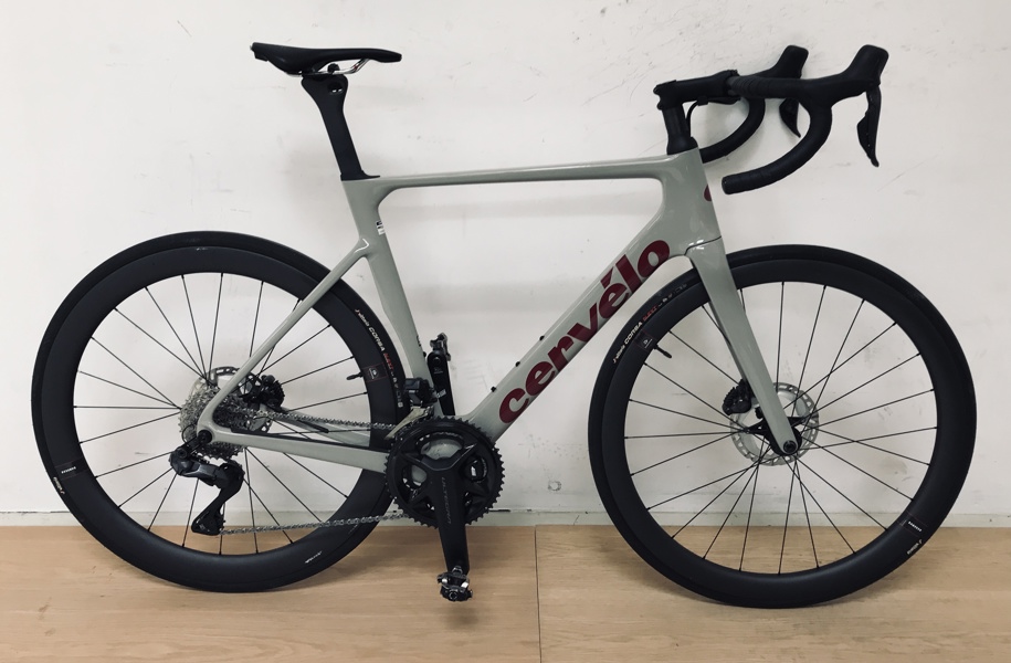 +M: Cervelo Soloist racercykel m. carbonramme, Reserve fælge samt elektronisk gearskifte - se beskrivelse (Ra 2026-0186)