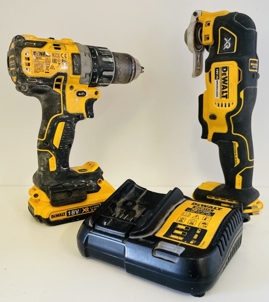 DeWalt (akku): DCS355 multicutter, DCD791 bore-/skruemaskine, DCB113 lader samt 18v XR 2.0Ah batteri (Å 2026-0783)