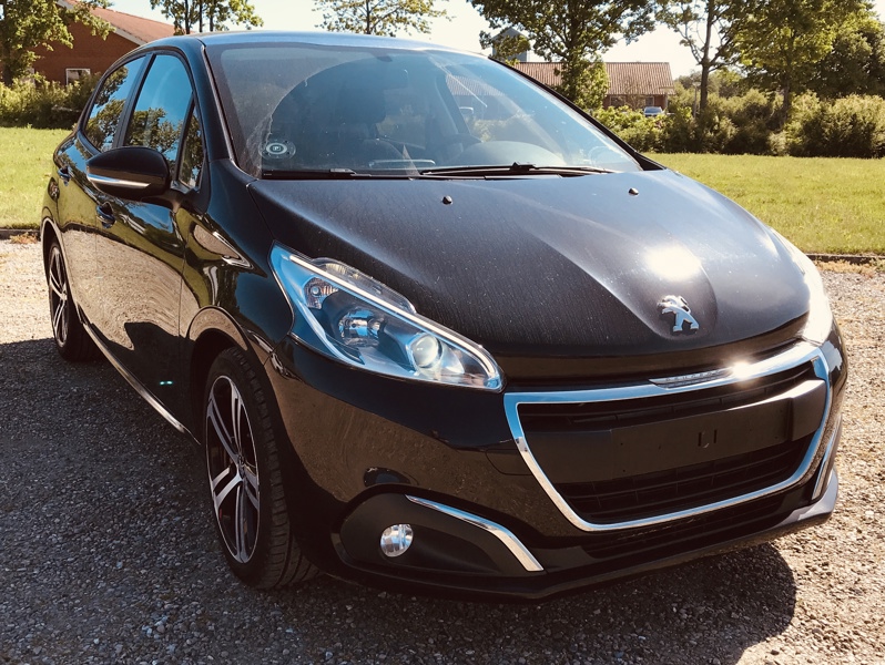 +M: Peugeot 208 1.6 BlueHDI 100 hk 5D (2016) - Stel.: VF3CCBHY6GT074493