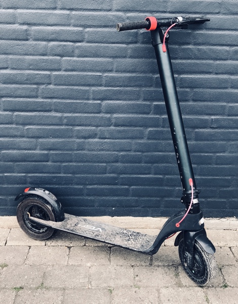 VGA E-Scooter elektrisk løbehjul (Å 2026-0835)
