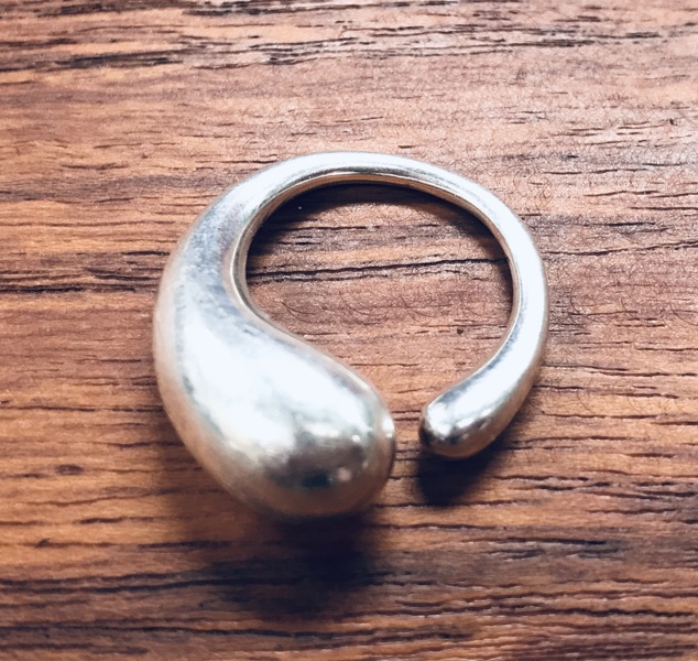 +M: Georg Jensen 'Mercy' ring (stor) udført i sterling sølv (925), designet Jacqueline Rabun (Å 2026-0810)