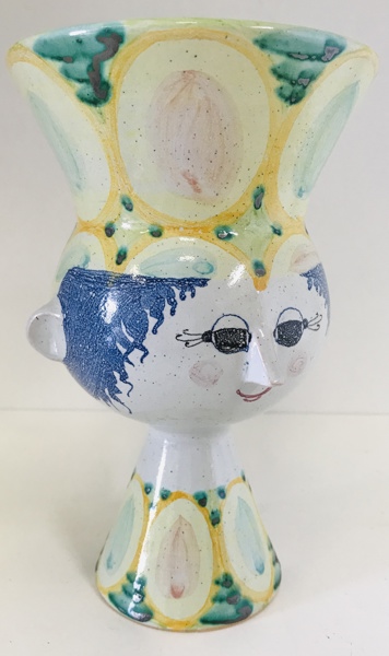Bjørn Wiinblad (1918-2006): vase i form á blomsterpige (18cm), dateret 1975