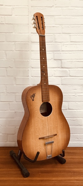 Eko P2 akustisk guitar (årgang 1963)