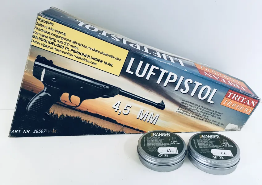 Tritan Hunting luftpistol (4,5mm) samt 1.000 Max Ranger hagl (4,5mm)