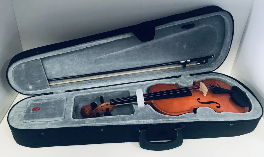 Vintage violin m. violinbue samt kuffert 